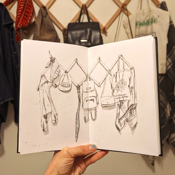 Meet your Posher, Alyssa - Picture 8 of 9